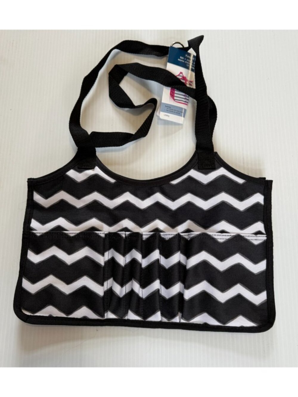 Thirty One Keep It Tote Black Chevron New - Picture 3 of 4